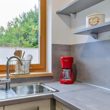 Villa With Swimming Pool, Roof Terrace, 50 Meters From The Zaton (Zadar)